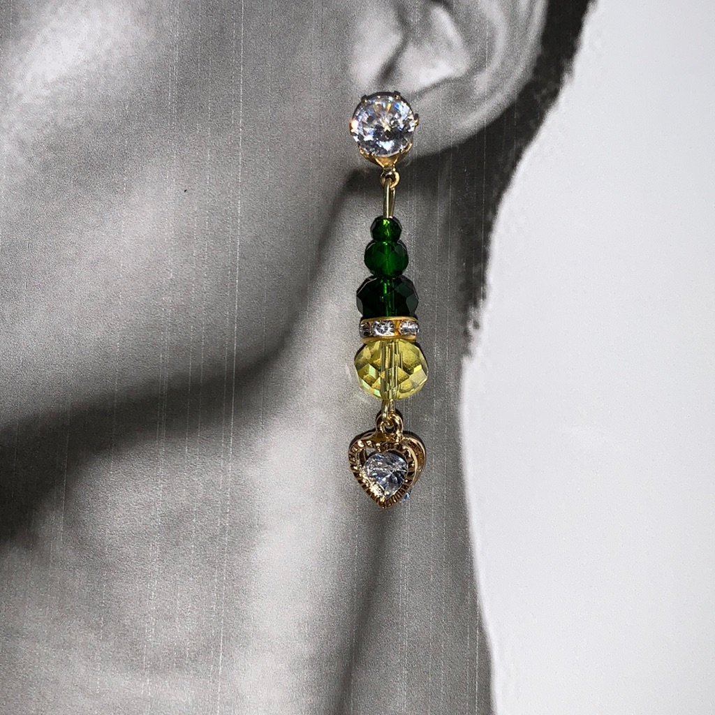 New Hand Crafted Oregon Ducks Bling Themed Post, Dangling Earrings
